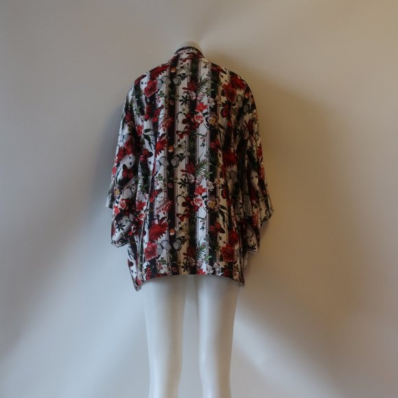 BLACK CORAL WHT/MULTI FLORAL OPEN TOP W/WIDE SLEEVES ONE SIZE* - Picture 7 of 8